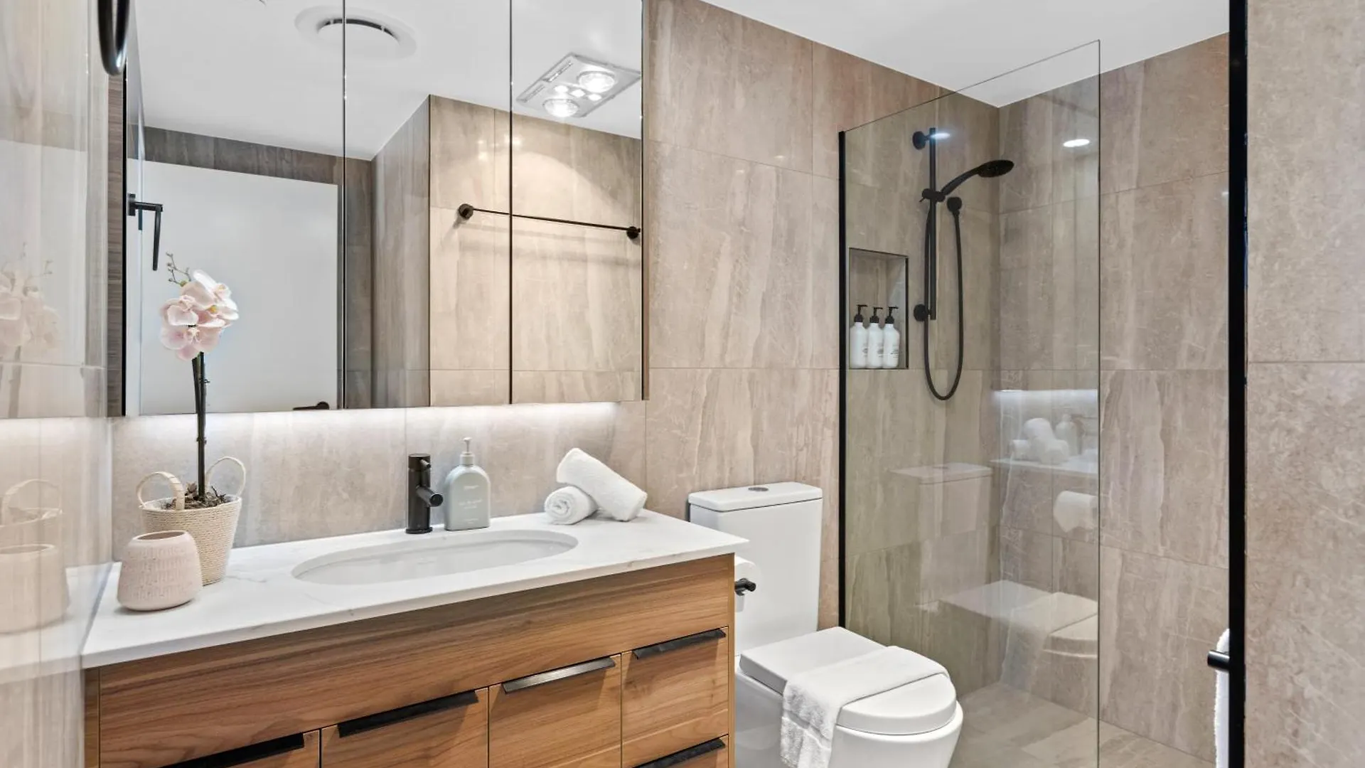 The Monterey Apartments By Urban Rest 브리즈번